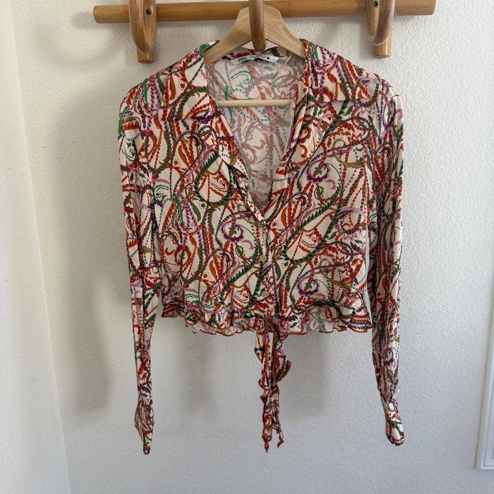 Zara abstract multicolor paisley cropped shirt blouse size M boho